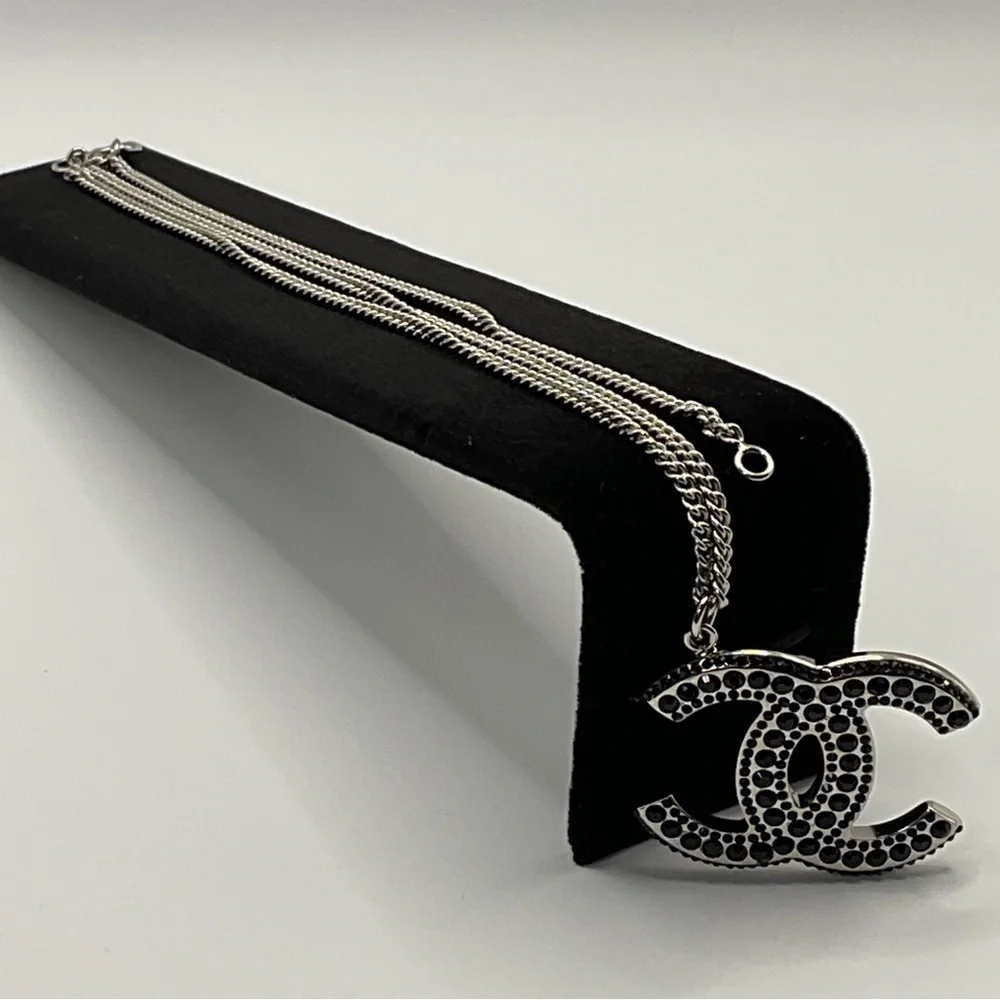 Chanel Silver and Black Rhinestone Pendant Necklace - Picture 11 of 12